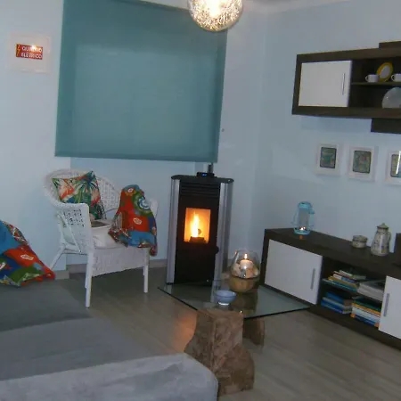 Casas Da Roseira 2+1 Famalicao * نازاريه