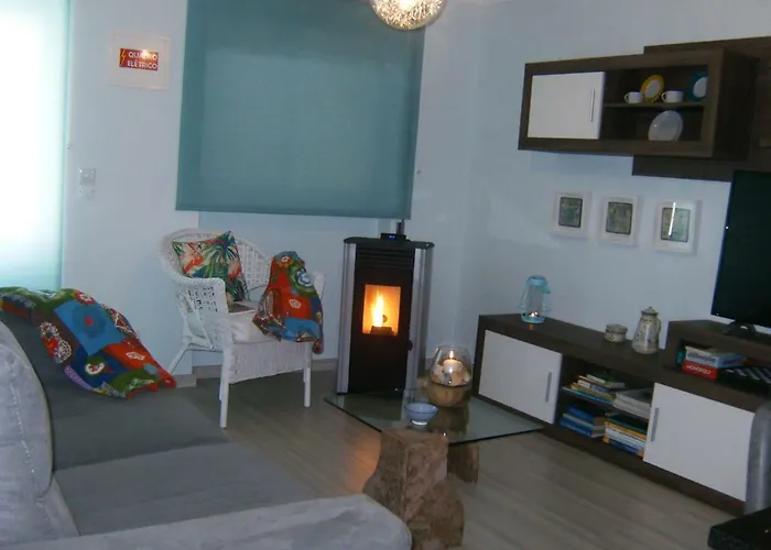 Casas Da Roseira 2+1 Famalicao * نازاريه